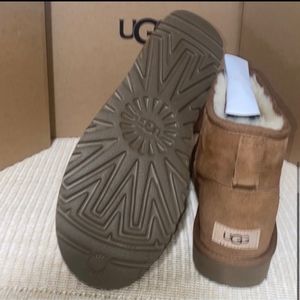 COPY - Ugg mini